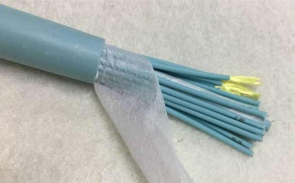 西贡区欧孚光缆厂家：室内光缆和室外光缆的区别